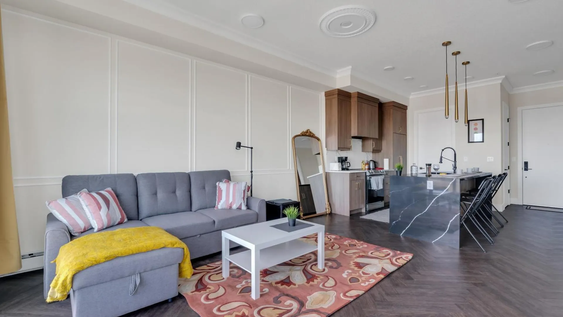 Elegant Space In Currie Calgary